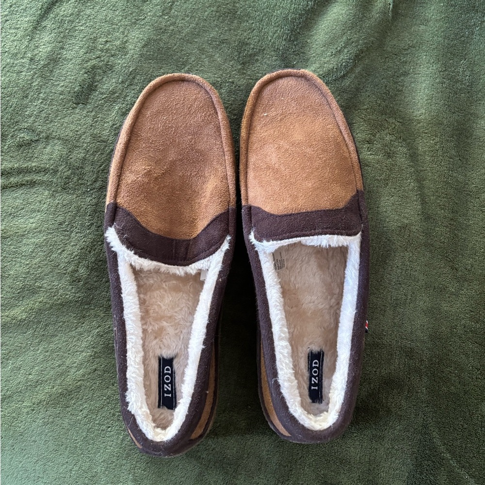 IZOD Men Slippers